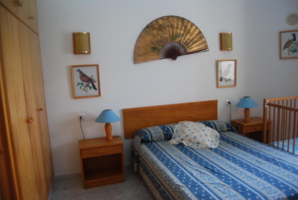 Es Pins Apartment Cala Blanca  Bilik gambar