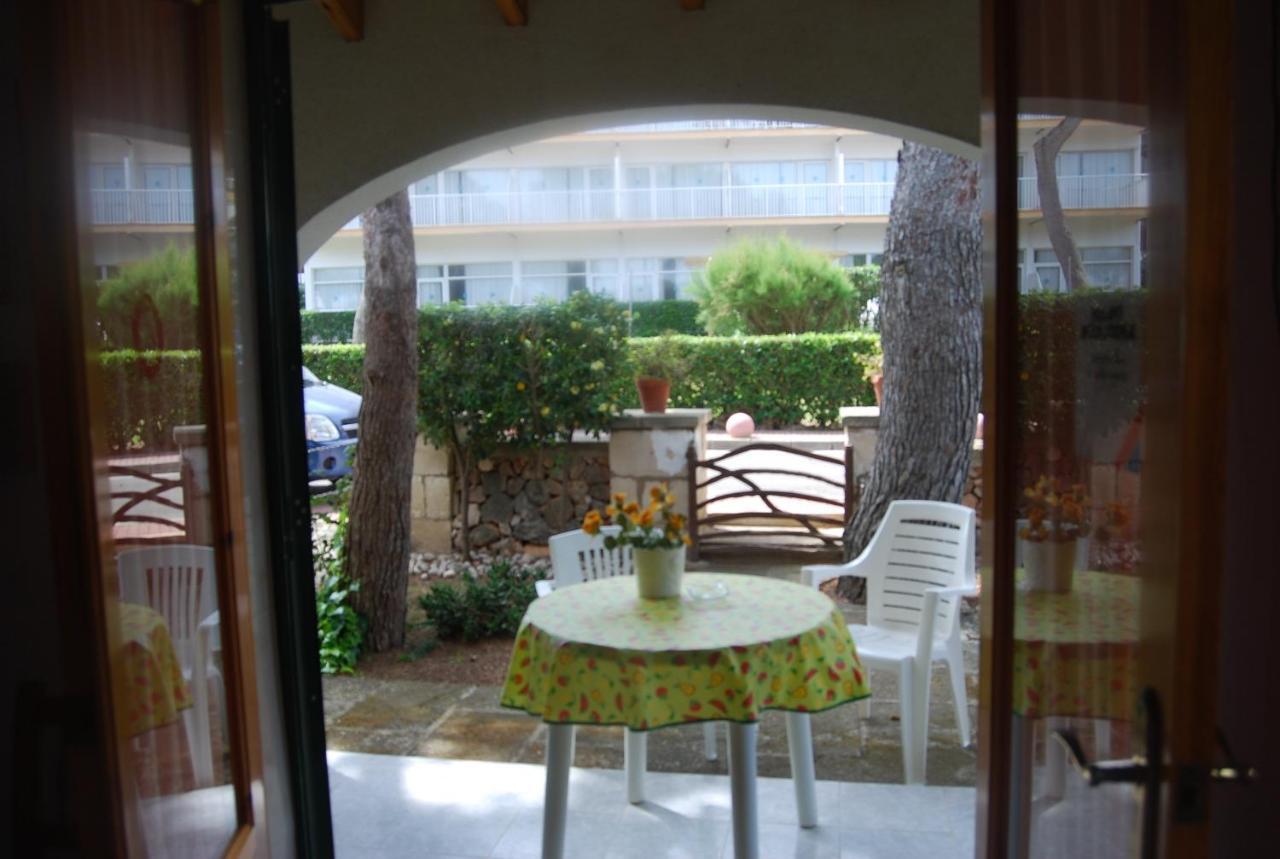 Es Pins Apartment Cala Blanca  Bilik gambar