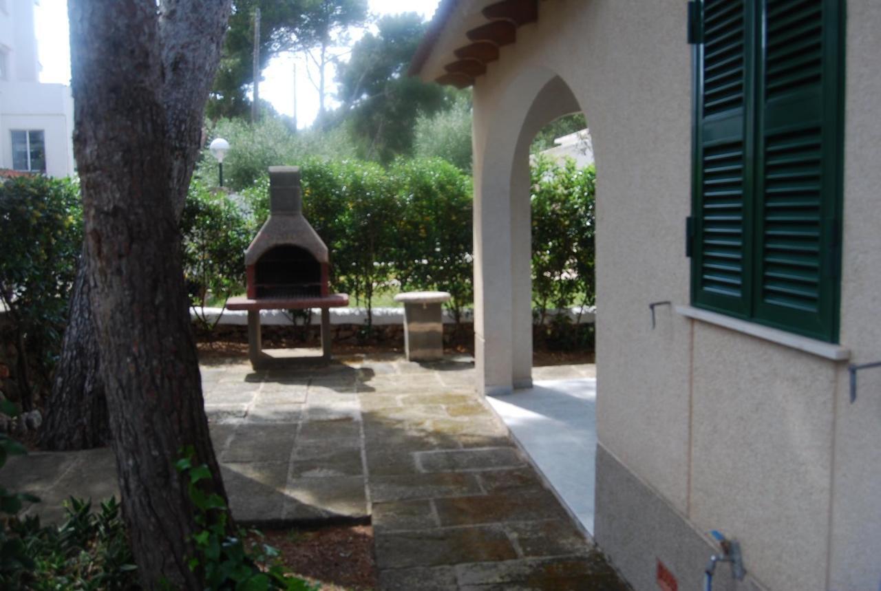 Es Pins Apartment Cala Blanca  Bilik gambar